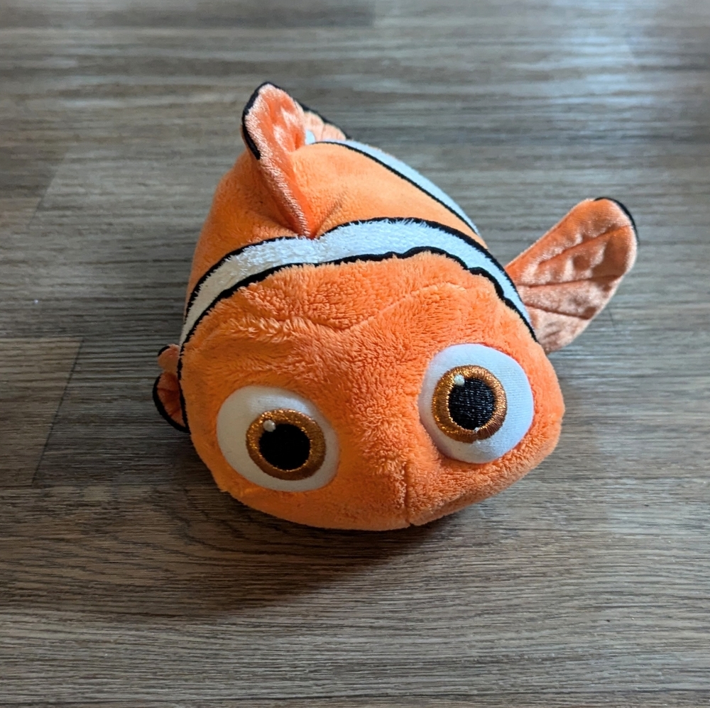 Disney Pixar Finding Nemo Plush Stuffed Animal Fish Friend Toy